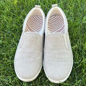 Taos Footwear Beige Slip-On Sneakers